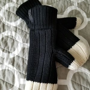 Lululemon mittens